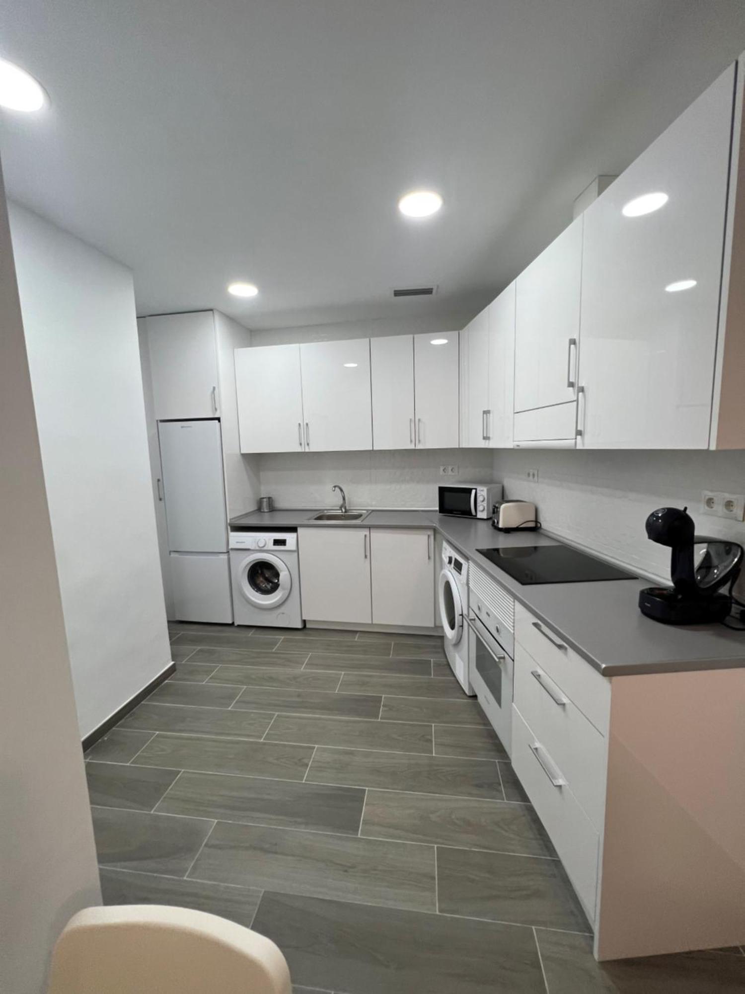 Apartamentos Montalvo Metropolis B Torremolinos Eksteriør billede